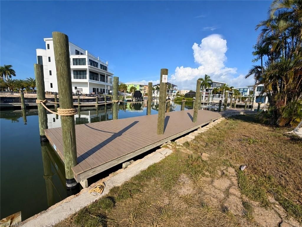800 3rd St, Fort Myers Beach, FL 33931 Photo