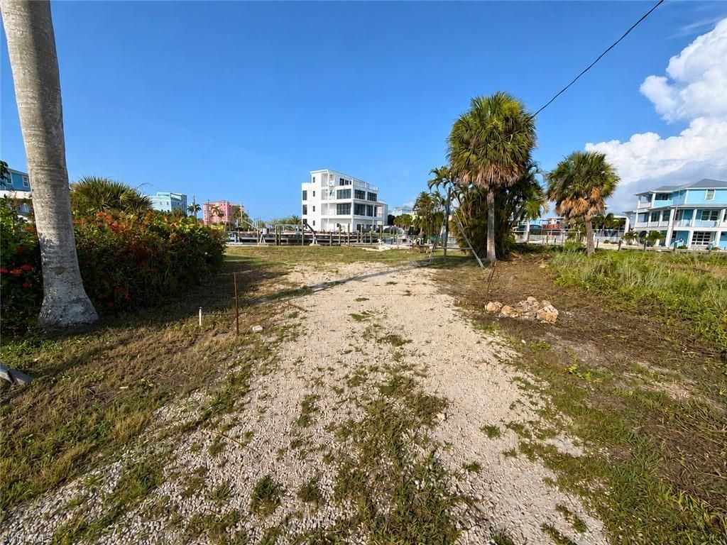 800 3rd St, Fort Myers Beach, FL 33931 Photo