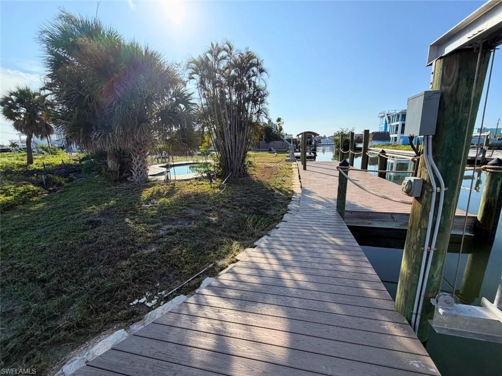 800 3rd St, Fort Myers Beach, FL 33931 Photo