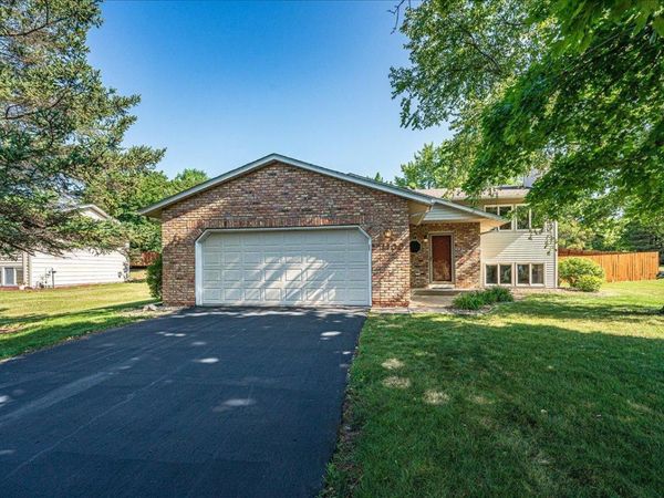 1100 W 158th Street , Burnsville, MN 55306
