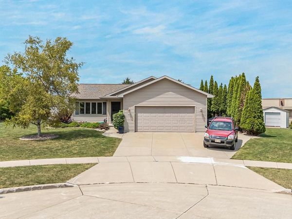 365 LILAC STREET, Oshkosh, WI 54902