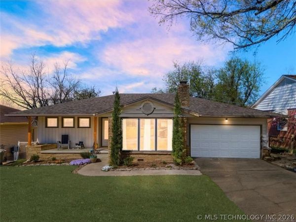 2426 S Louisville Avenue , Tulsa, OK 74114