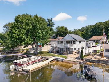 24 Woekel Circle, Pelham, NH 03076