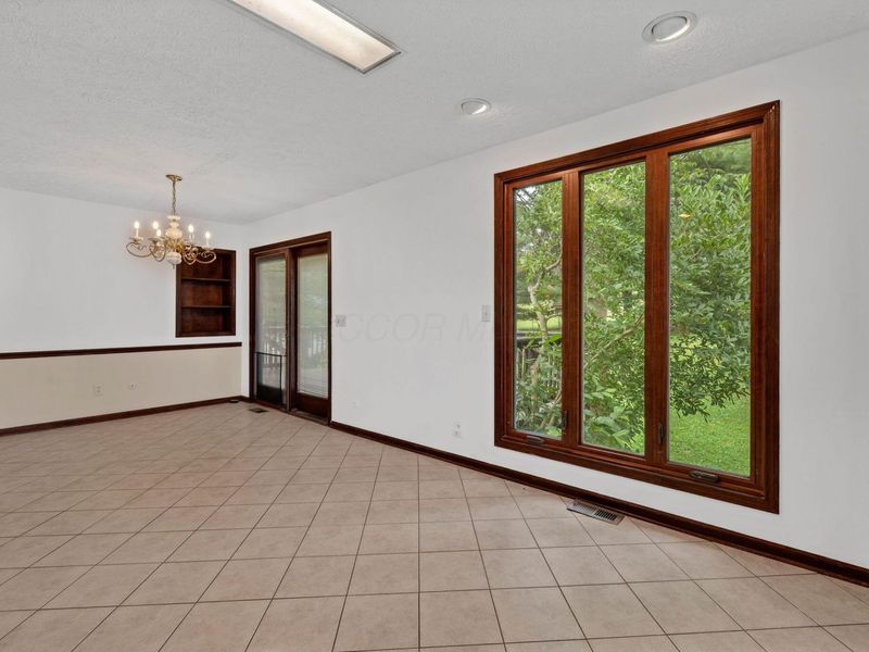 3840 Pleasant Chapel Road SE, Heath, OH 43056 Photo 10