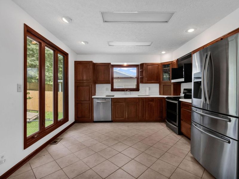 3840 Pleasant Chapel Road SE, Heath, OH 43056 Photo 7