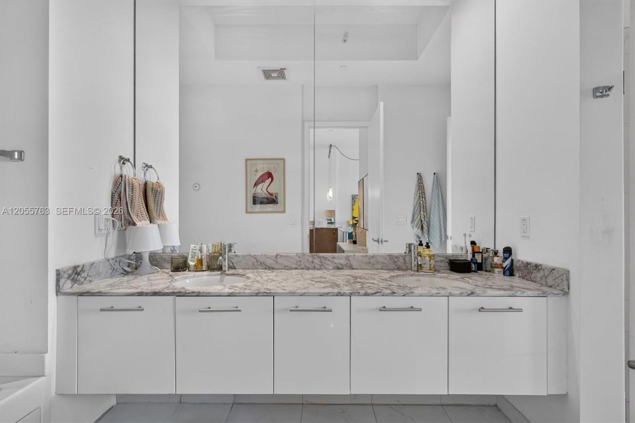 500 Brickell Ave, Unit 1100, Miami, FL 33131 Photo