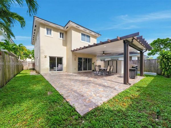 371 NE 32nd Ter, Homestead, FL 33033