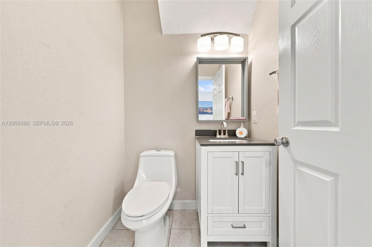 371 NE 32nd Ter, Homestead, FL 33033 Photo