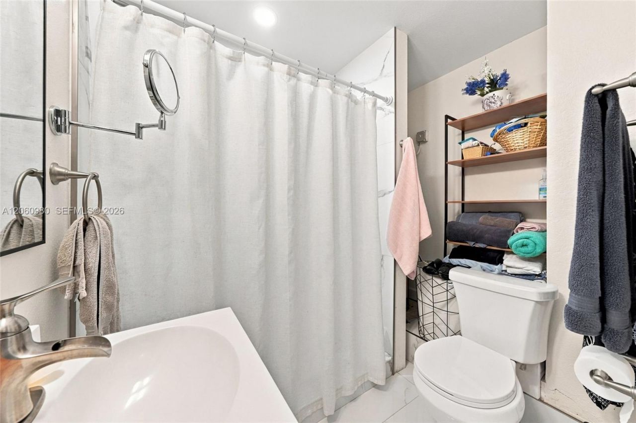 371 NE 32nd Ter, Homestead, FL 33033 Photo