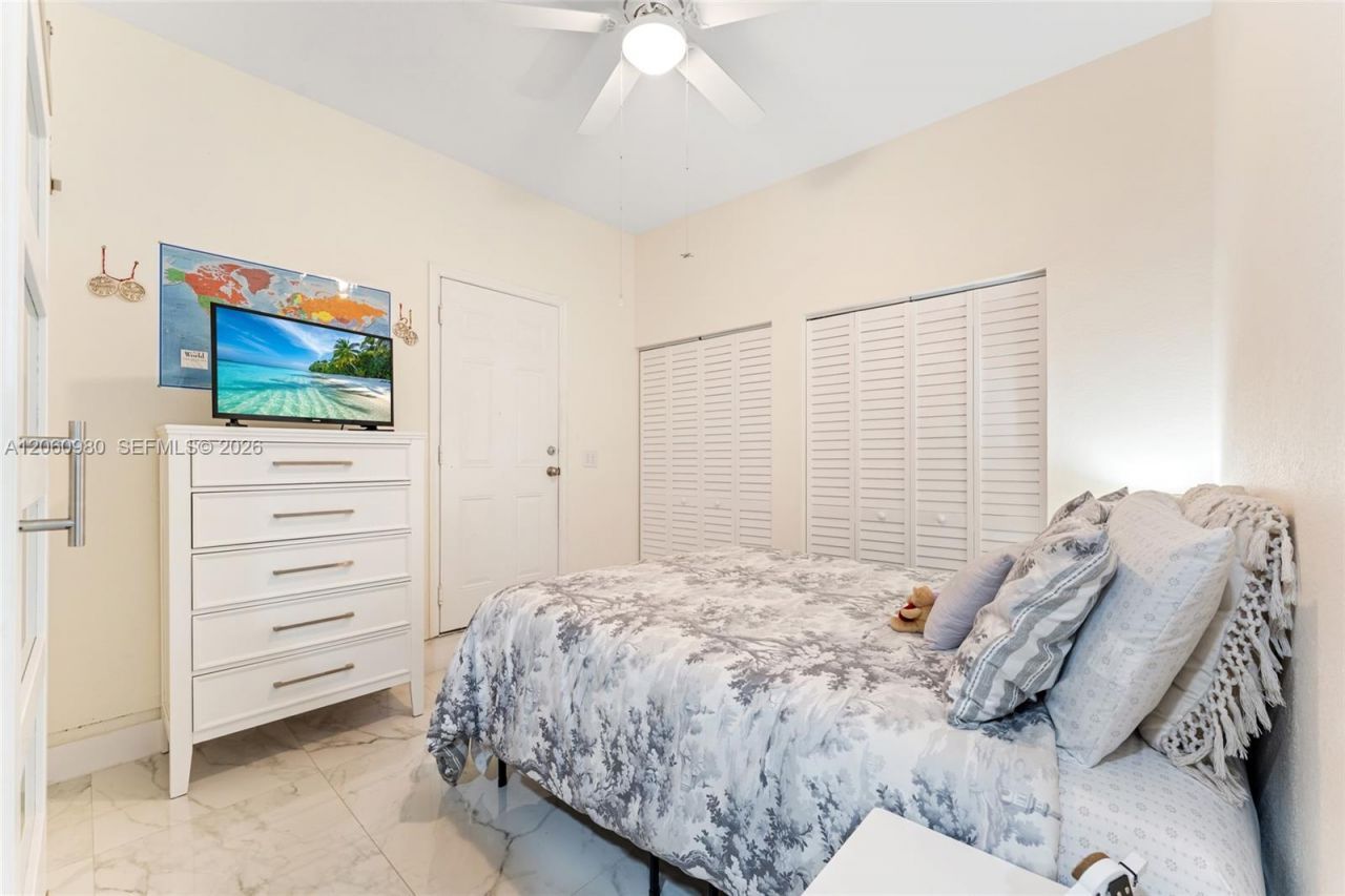 371 NE 32nd Ter , Homestead, FL 33033 Photo