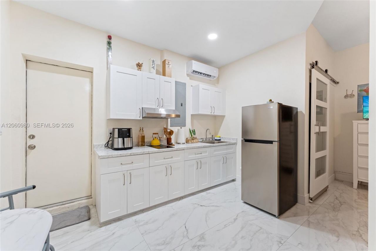 371 NE 32nd Ter , Homestead, FL 33033 Photo