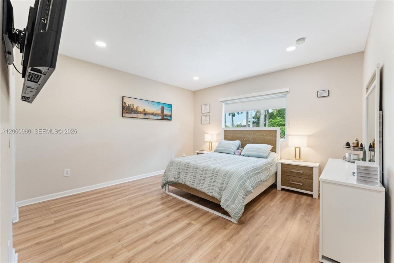 371 NE 32nd Ter , Homestead, FL 33033 Photo