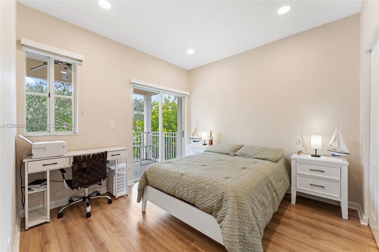 371 NE 32nd Ter , Homestead, FL 33033 Photo