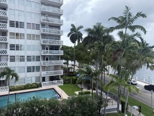 1440 Brickell Bay Dr, Unit 401, Miami, FL 33131 Photo