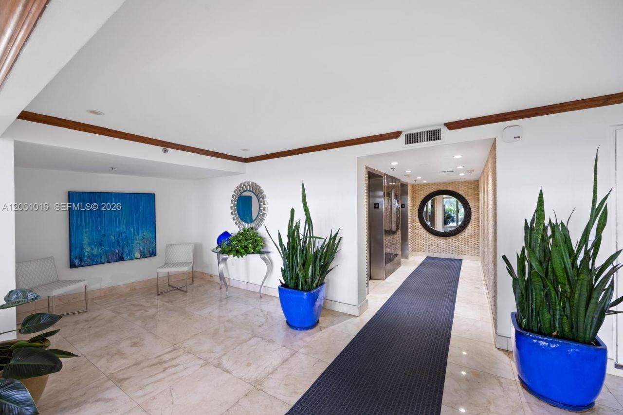 1440 Brickell Bay Dr, Unit 401, Miami, FL 33131 Photo