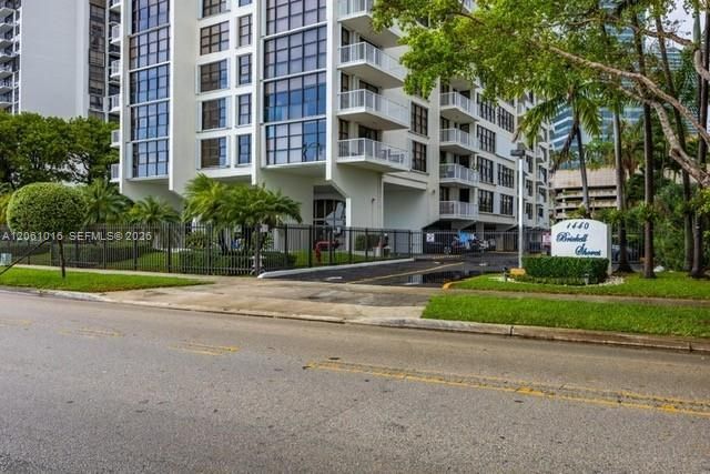 1440 Brickell Bay Dr, Unit 401, Miami, FL 33131 Photo