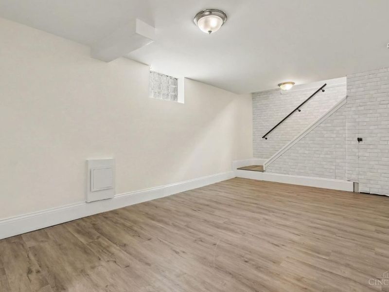 6838 Sampson Lane, Silverton, OH 45236 Photo 17
