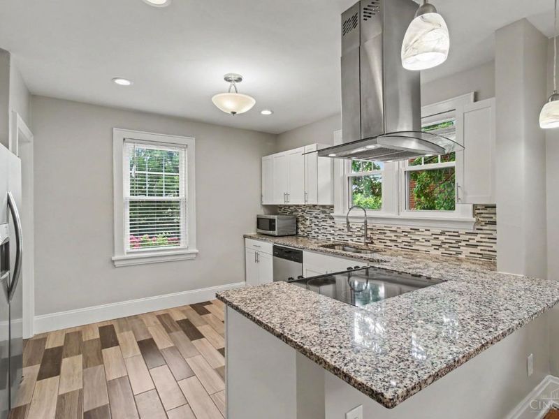 6838 Sampson Lane, Silverton, OH 45236 Photo 9