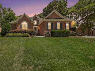 5337 Mckinney Court, Walkertown, NC 27051