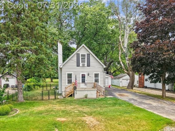 3427 Byers Street, Burton, Mi 48519
