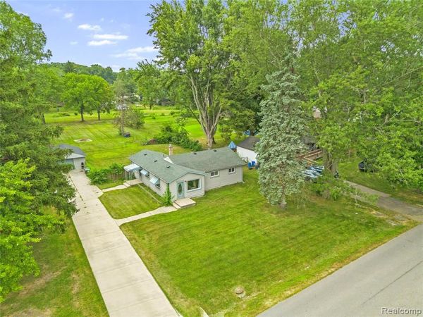 22961 Koths Street , Taylor, MI 48180