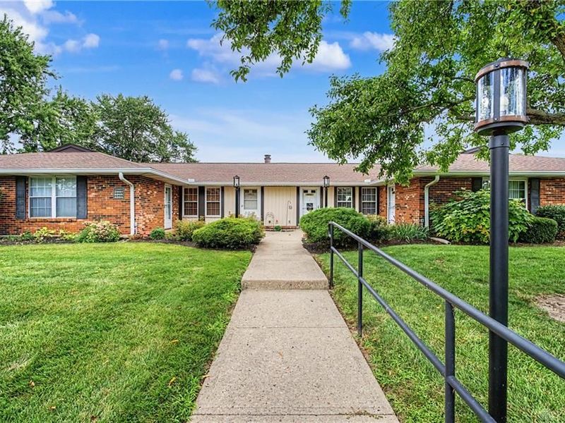 8858 Washington Colony Drive, Centerville, OH 45458 Photo 2
