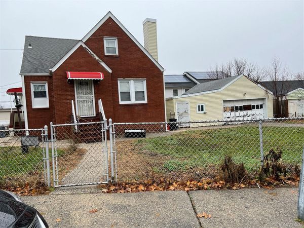 86 Murray Hill Street , Elmont, NY 11003