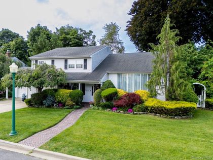 6 Huber Court Rockville Centre, NY 11570