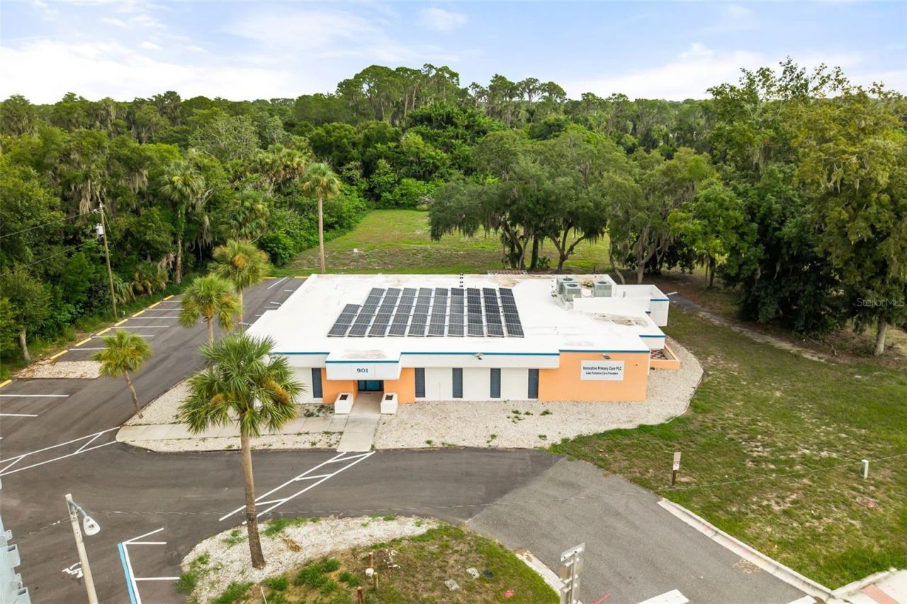 901 N Grove Street, Eustis, FL 32726 Photo