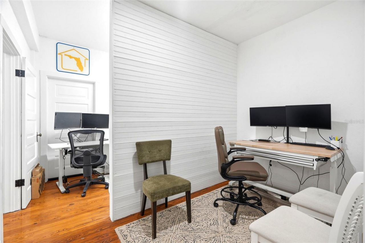 7024 Central Avenue, Saint Petersburg, FL 33707 Photo