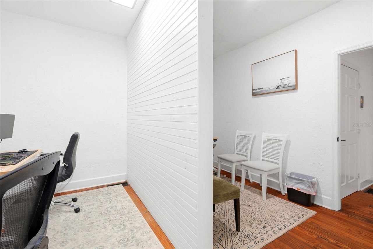 7024 Central Avenue, Saint Petersburg, FL 33707 Photo