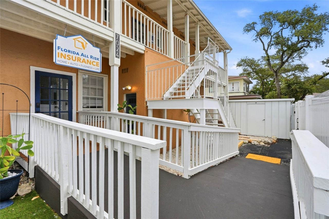 7024 Central Avenue, Saint Petersburg, FL 33707 Photo