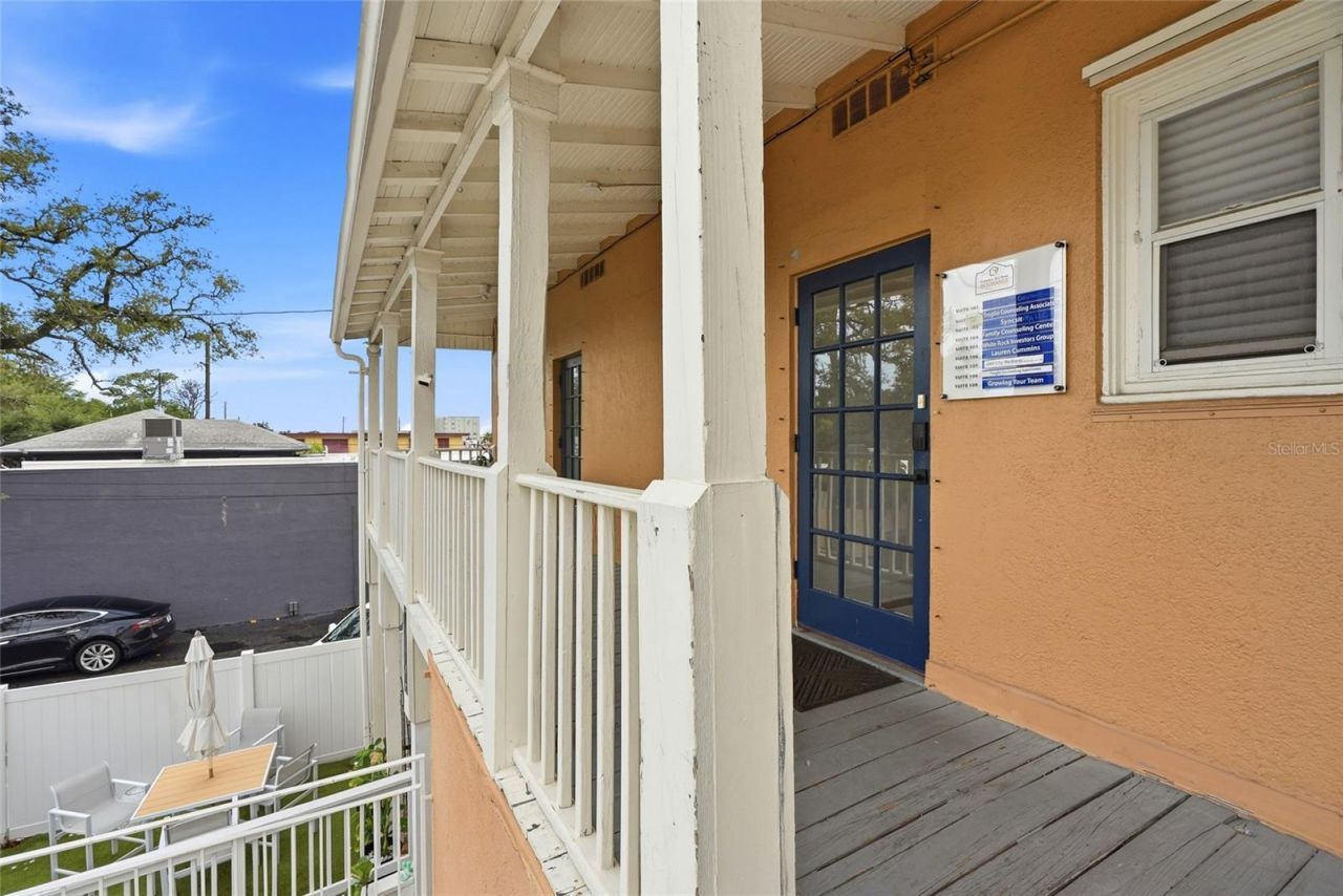 7024 Central Avenue, Saint Petersburg, FL 33707 Photo
