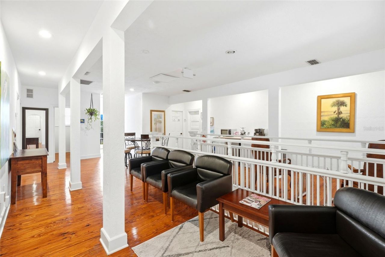 7024 Central Avenue, Saint Petersburg, FL 33707 Photo