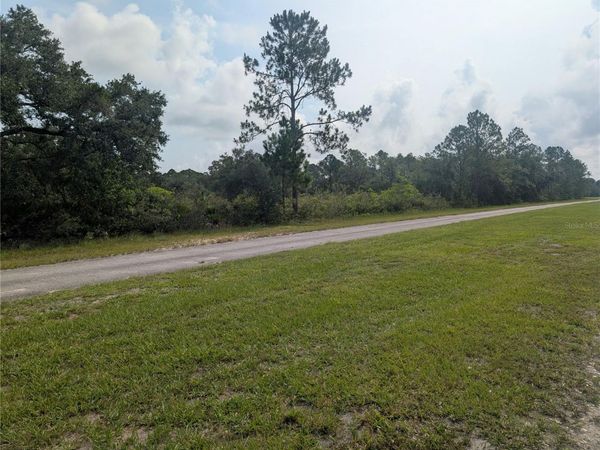 810 PALM AVENUE , INDIAN LAKE ESTATES, FL 33855