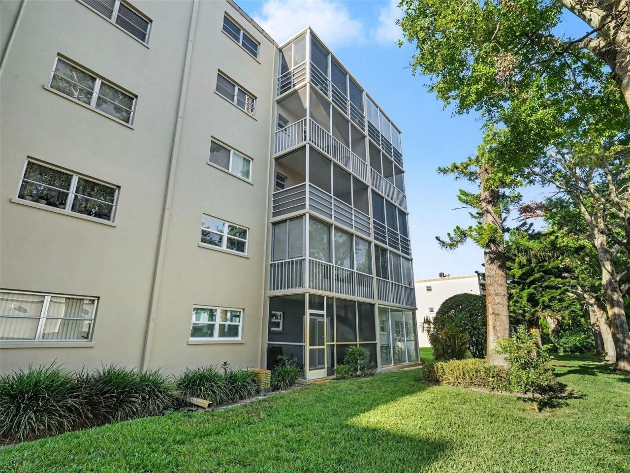 4460 Ironwood Circle, Unit 402AD, Bradenton, FL 34209 Photo