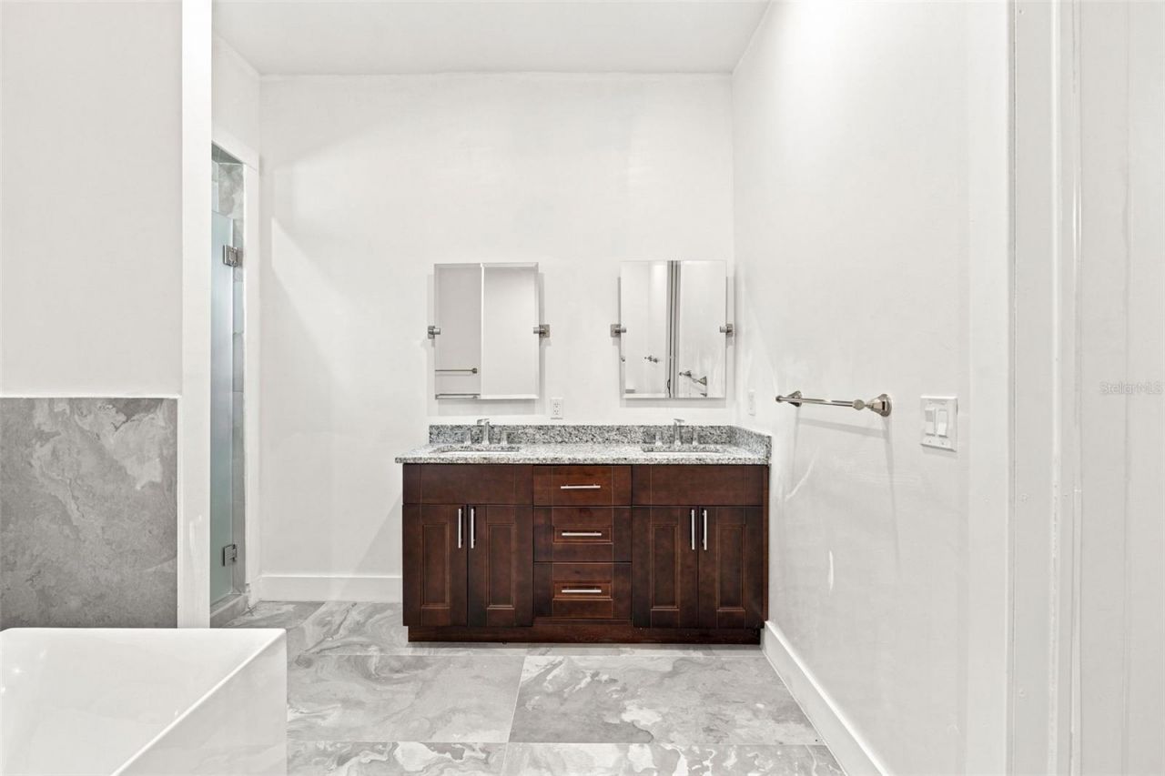 1853 Della Drive, Naples, FL 34117 Photo