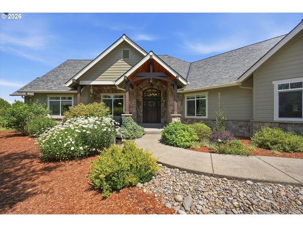 314 N 7TH ST, Carlton, OR 97111