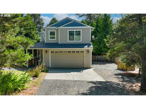 90571 LAKE VIEW RD, Warrenton, OR 97146
