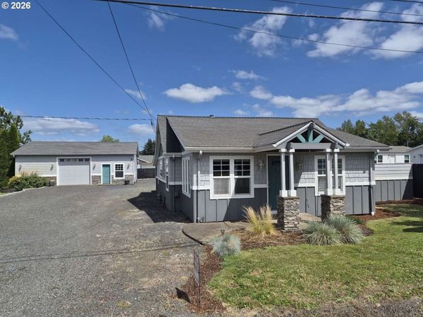 355 CENTRAL AVE, Lebanon, OR 97355