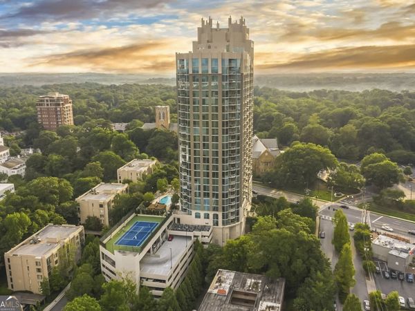 2795 Peachtree Road, Unit 805, Atlanta, GA 30305