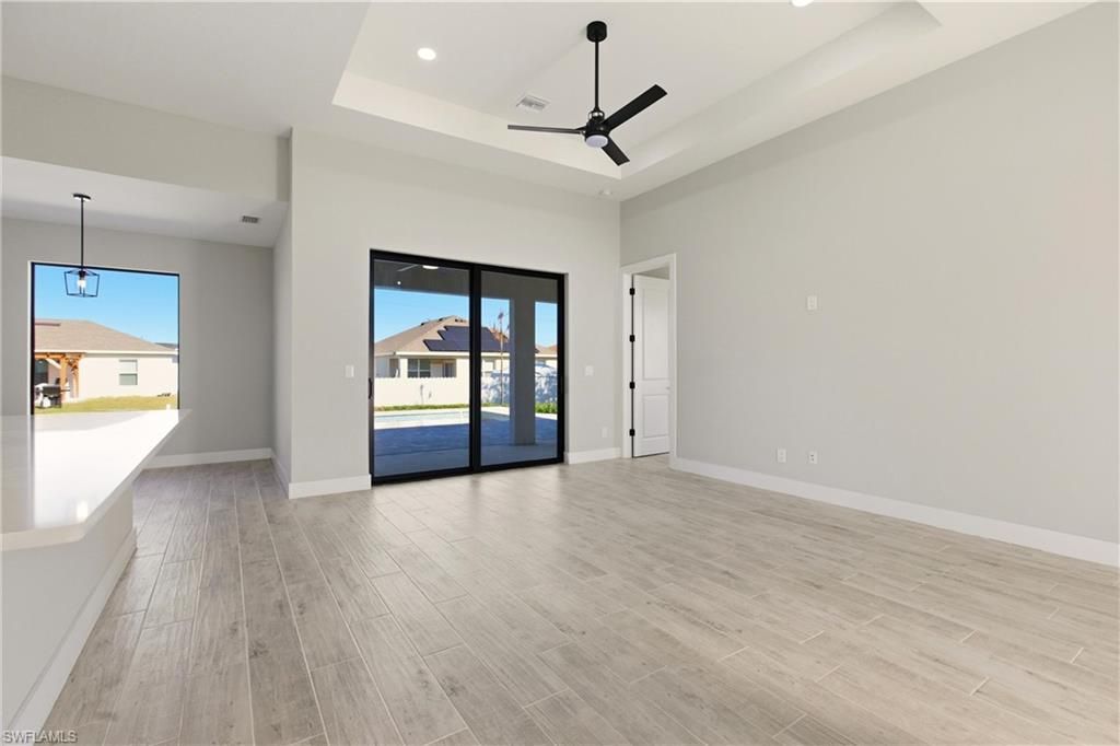 131 Kismet Pkwy E, Cape Coral, FL 33909 Photo