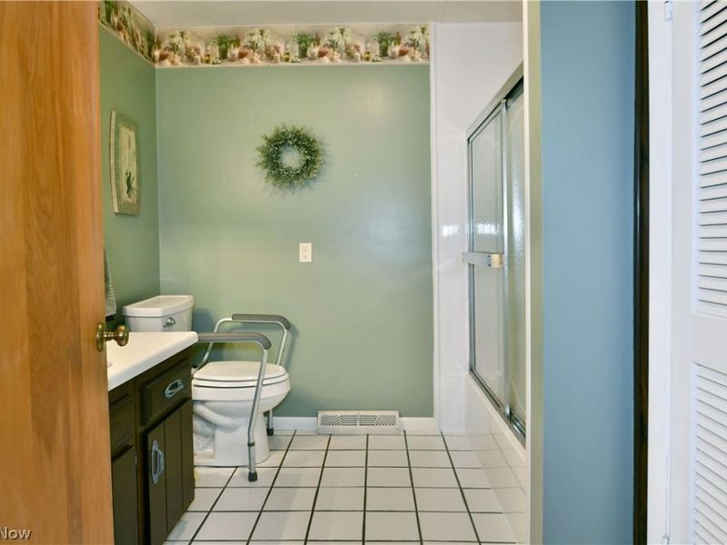 5580 Sodom Hutchings Road , Farmdale, OH 44417 Photo 12