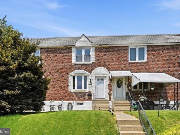 1095 N ACADEMY AVENUE, GLENOLDEN, PA 19036