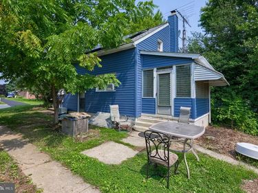 429 N PLEASANT AVENUE , DALLASTOWN, PA 17313