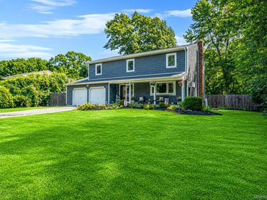 10 Turnpike Boulevard, Middle Island, NY 11953