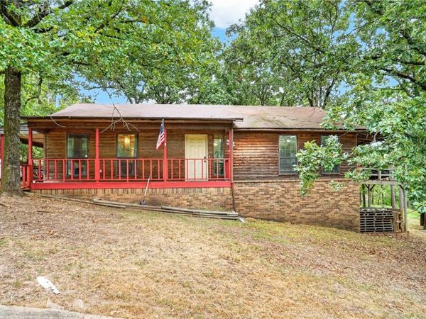 32 Abbey Road, Russellville, AR 72802