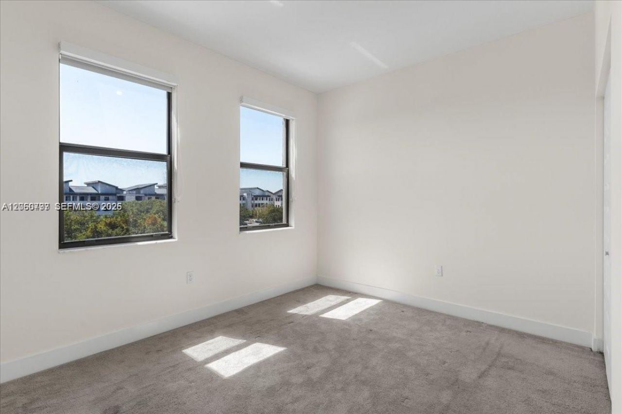 8031 NW 104th Ave , Unit 31, Doral, FL 33178 Photo