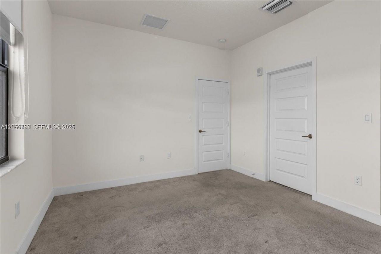 8031 NW 104th Ave , Unit 31, Doral, FL 33178 Photo