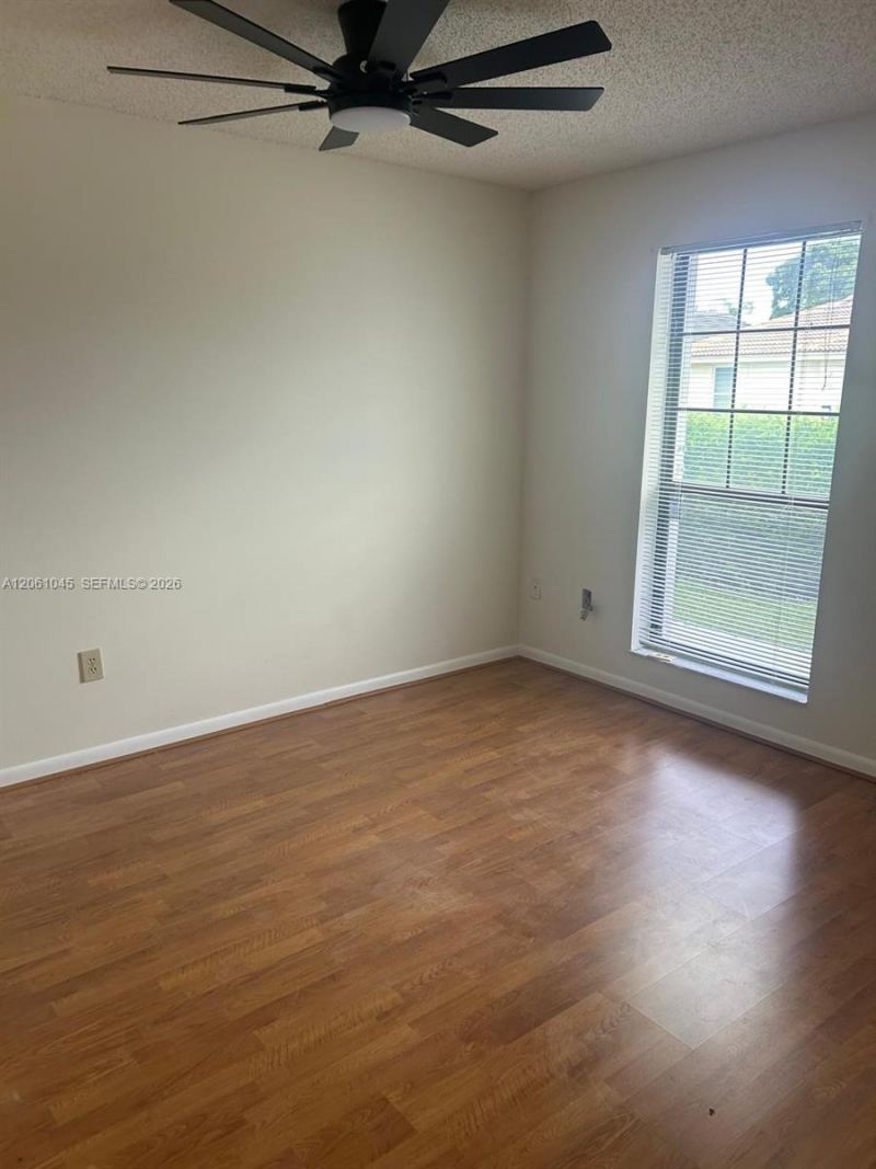 5901 Chester Ln, Davie, FL 33331 Photo